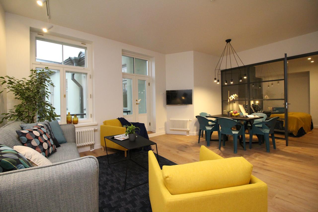 Tallinn City Apartments Old Town Suites Esterno foto