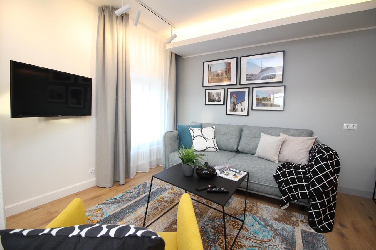 Tallinn City Apartments Old Town Suites Esterno foto